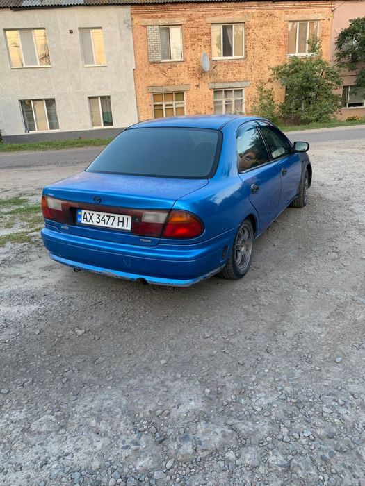 Продам Mazda 323 1.8 1997