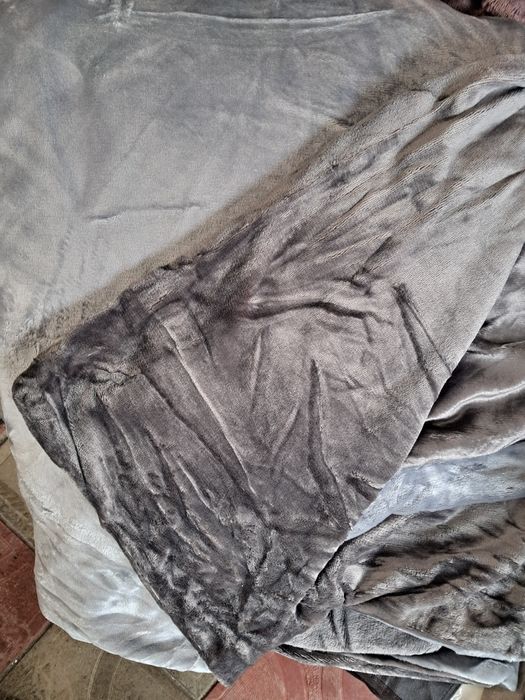 Тепла велюрова двохстороння посьільна білизна