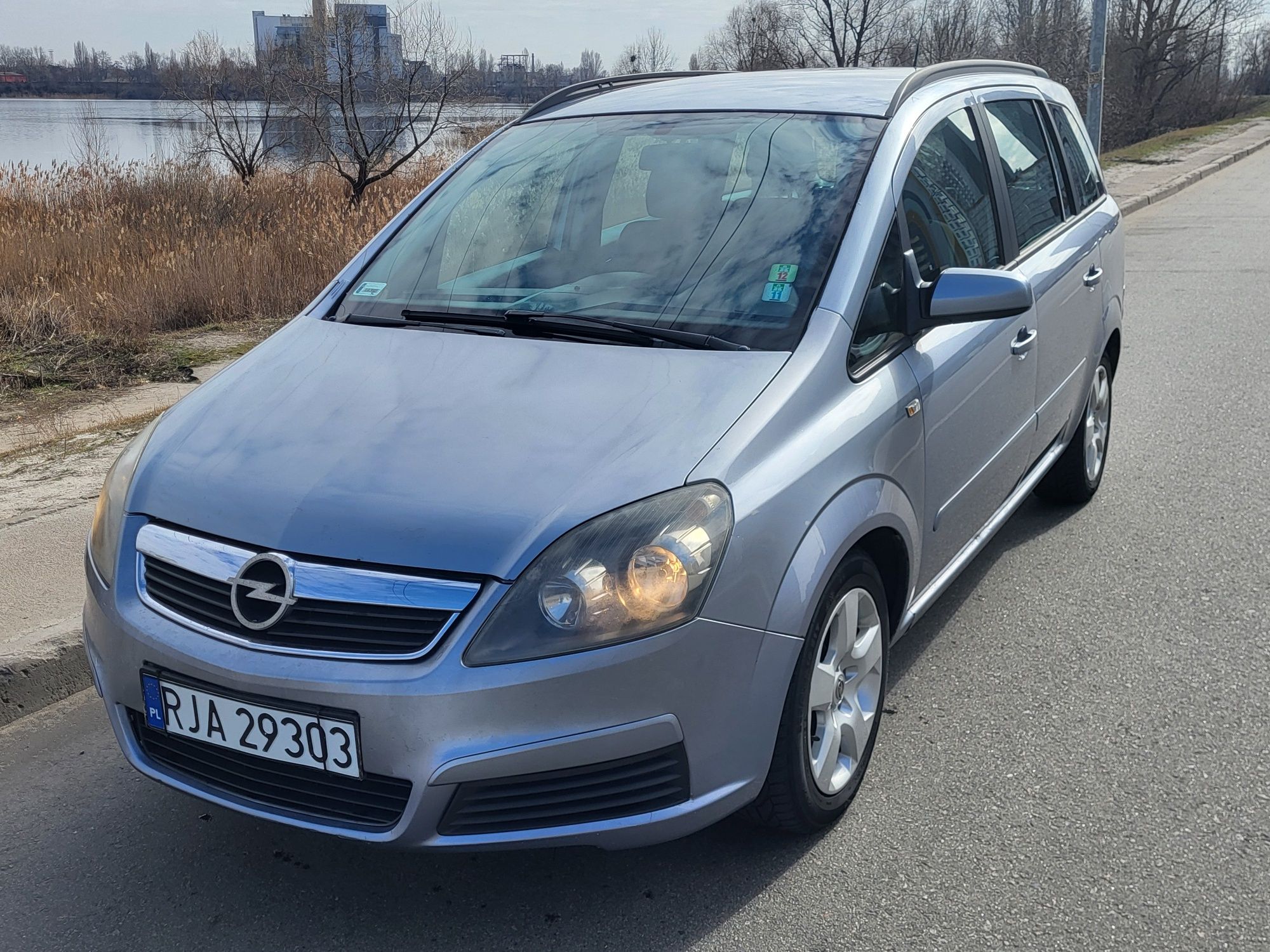 Opel Zafira B 2007рік 7місць вже в Києві не Розмитнена