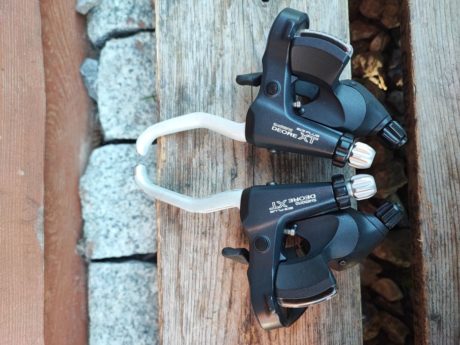 Klamkomanetkami rowerowe Shimano Deore XT M737 3x8 canti Retro MTB