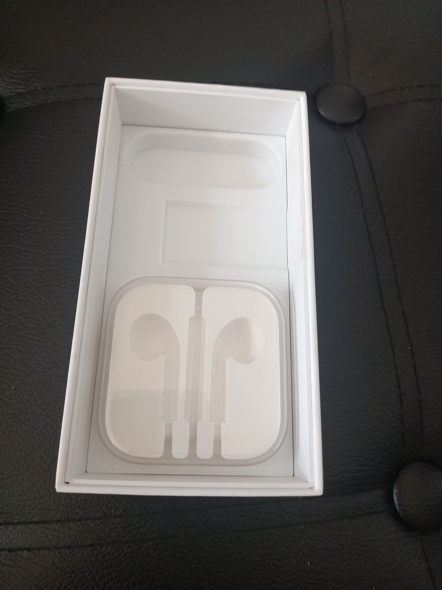 Pudelko po Iphone 5 S