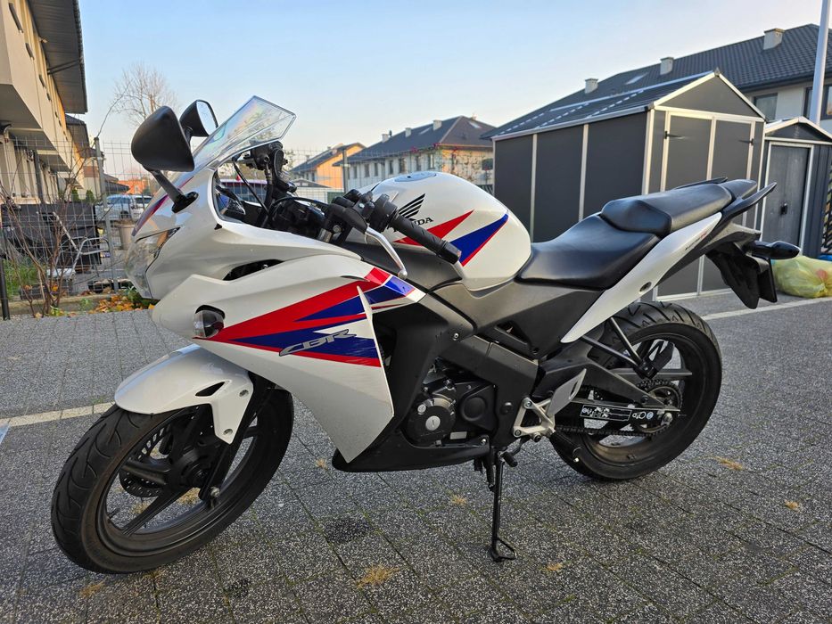 Honda Cbr125r  na kat B
