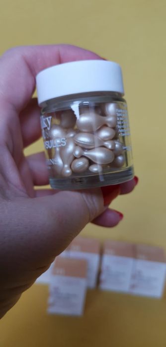 Clarins Milky Boost Capsules 01