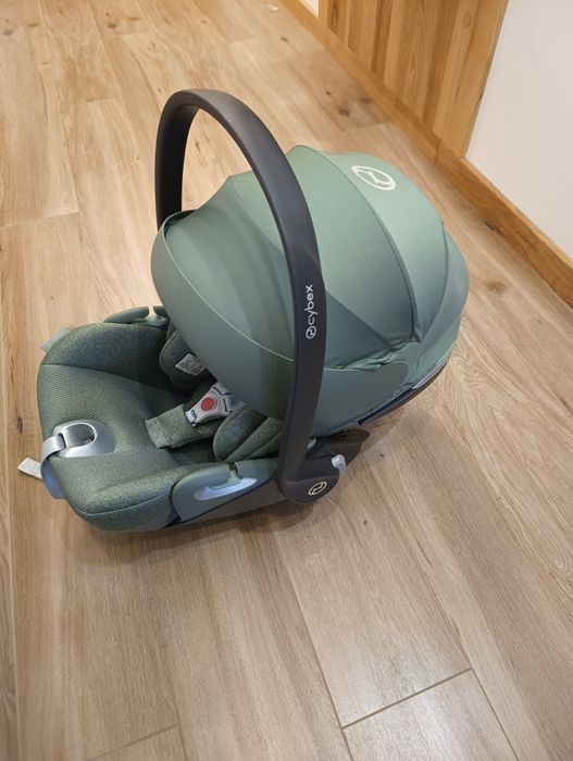 Cybex cloud T i-size, gwarancja, stan bardzo dobry, bezwypadkowy