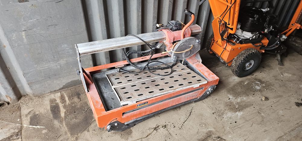 Przecinarka stołowa do glazury płytek Husqvarna TS 73 R