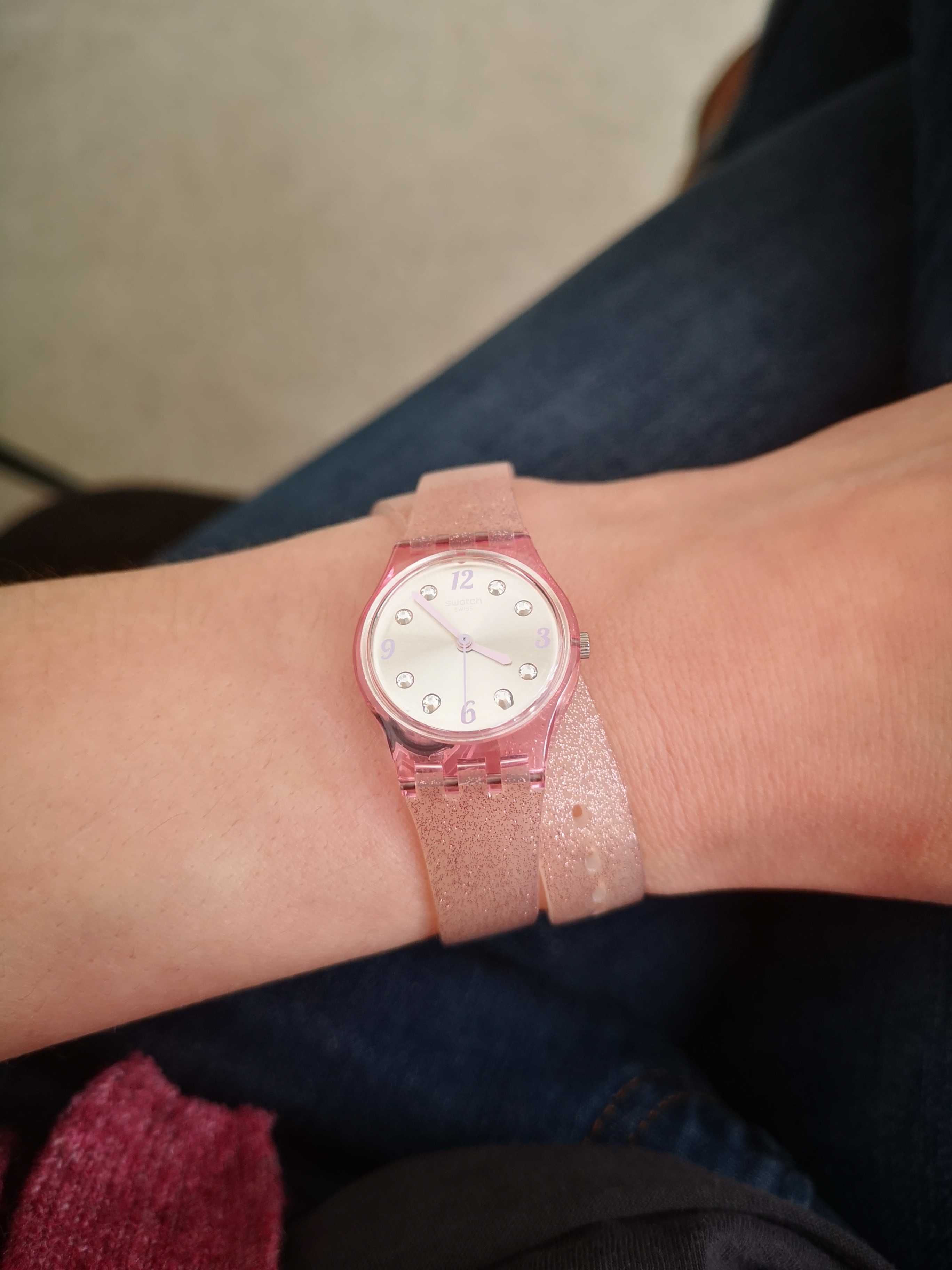 Zegarek swatch lady podwójny pasek silikonowy różowy brokat