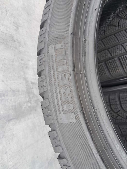 Резина зима 85% протектор Pirelli 245/40 R20 P Zero Winter * MO