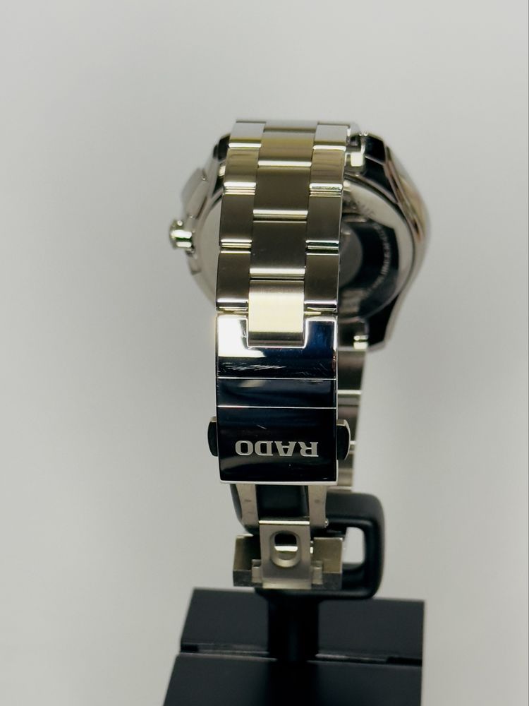 Годинник Rado hyperchrome chronograph 01.312.0259.