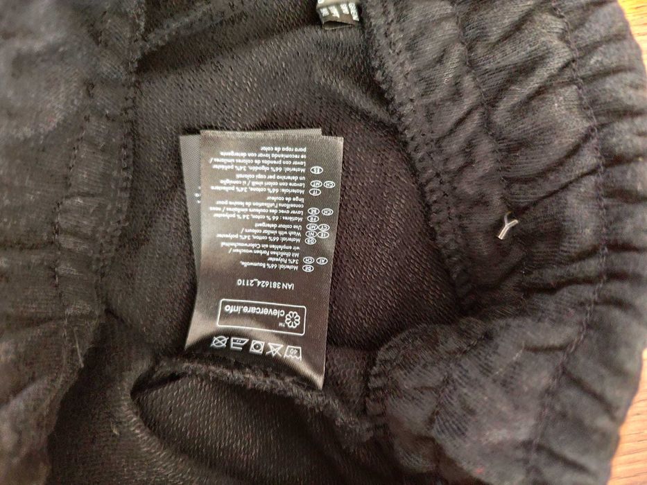 Nowe spodenki/szorty dresowe S/M 36/38 czarne wygodne sportowe