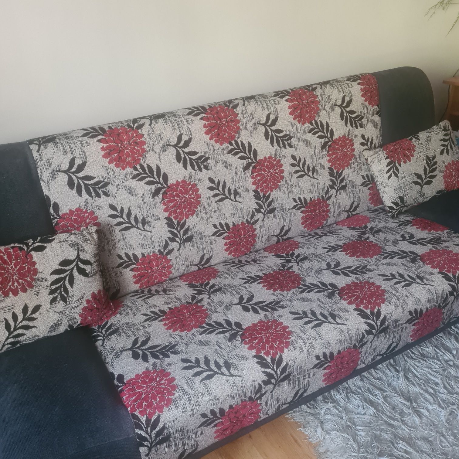 Sofa i dwa fotele