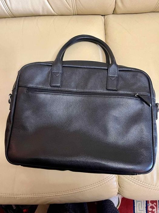 Продаю кожаный портфель