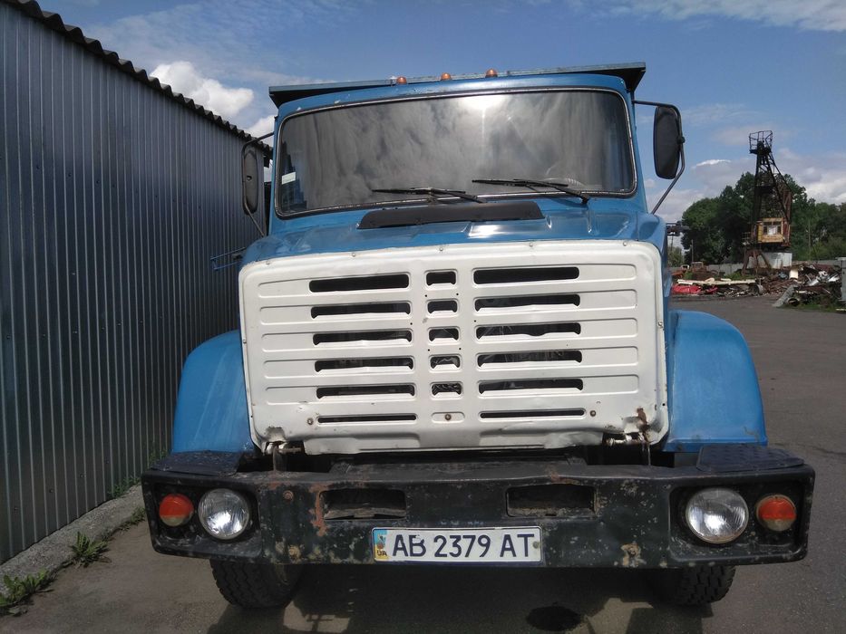 Зіл 4331. Двигун  ГАЗ 4301 і КПП  теж його.