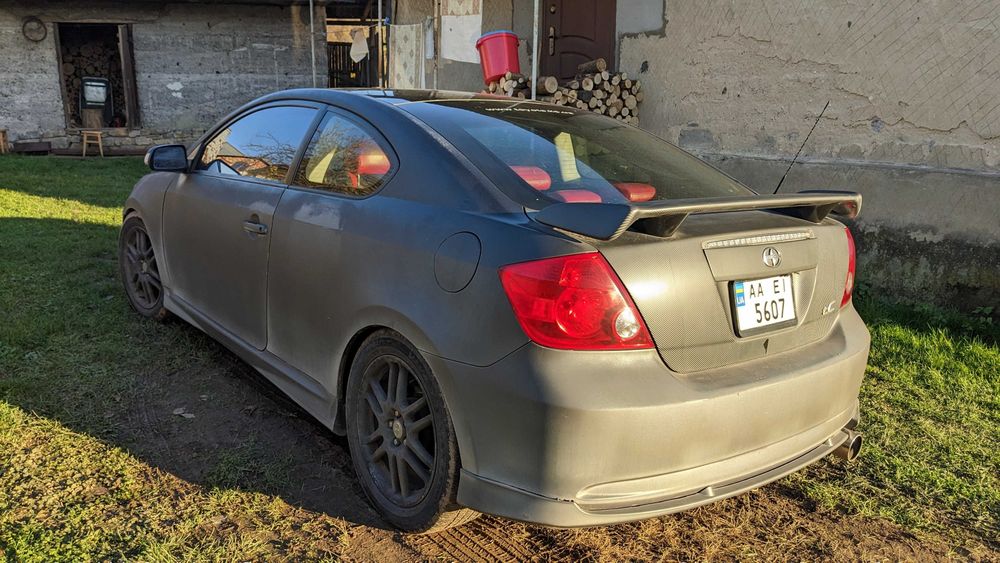 Продам авто Scion (toyota) tc 2005 (2.4 atm).