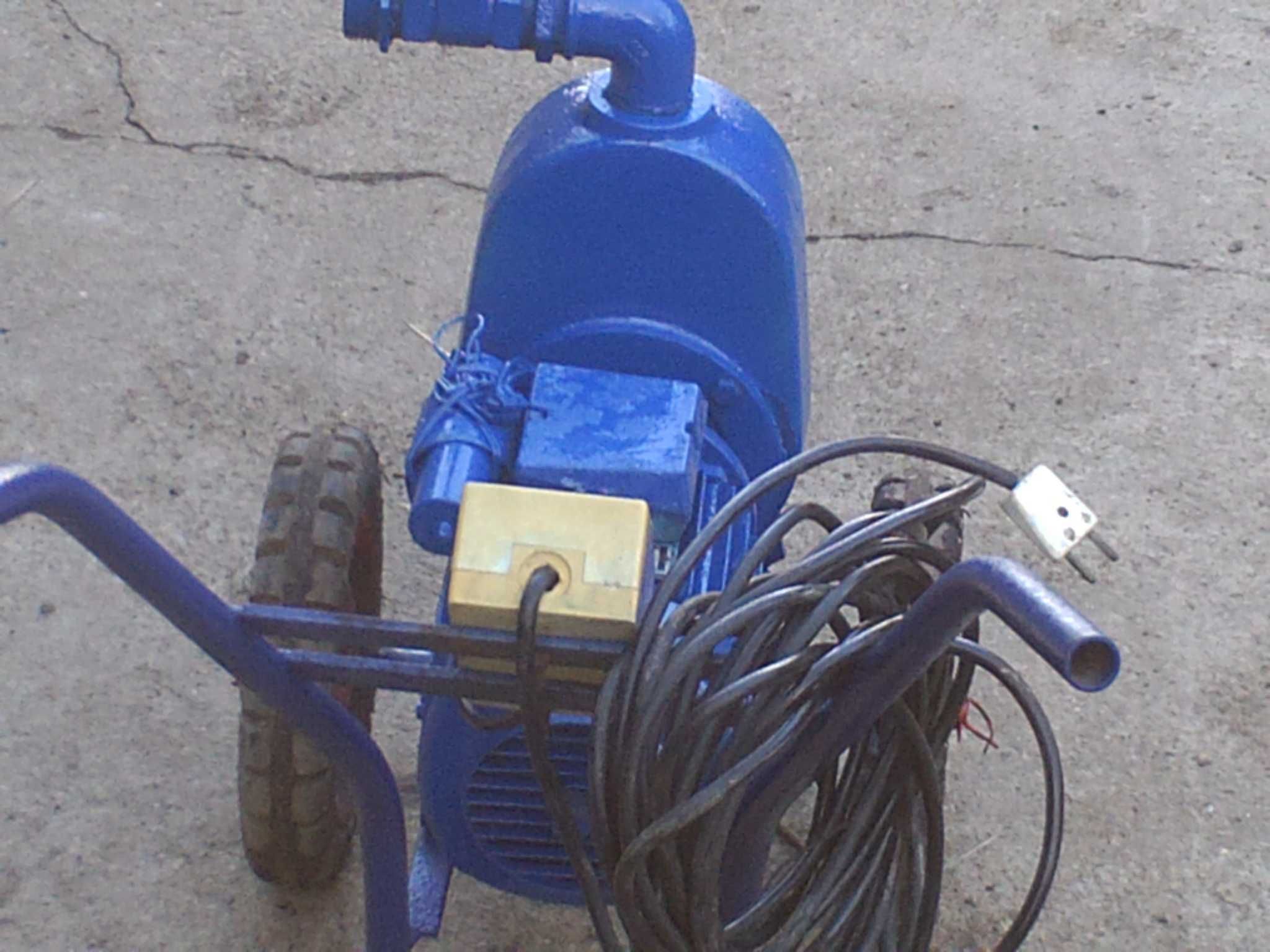 motor eletrico monofasico de tirar agua autoferrante