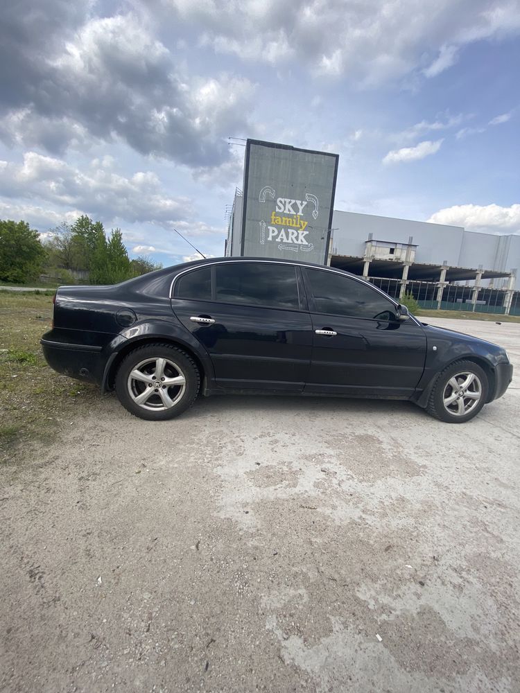 Продам skoda superb 1.8Т