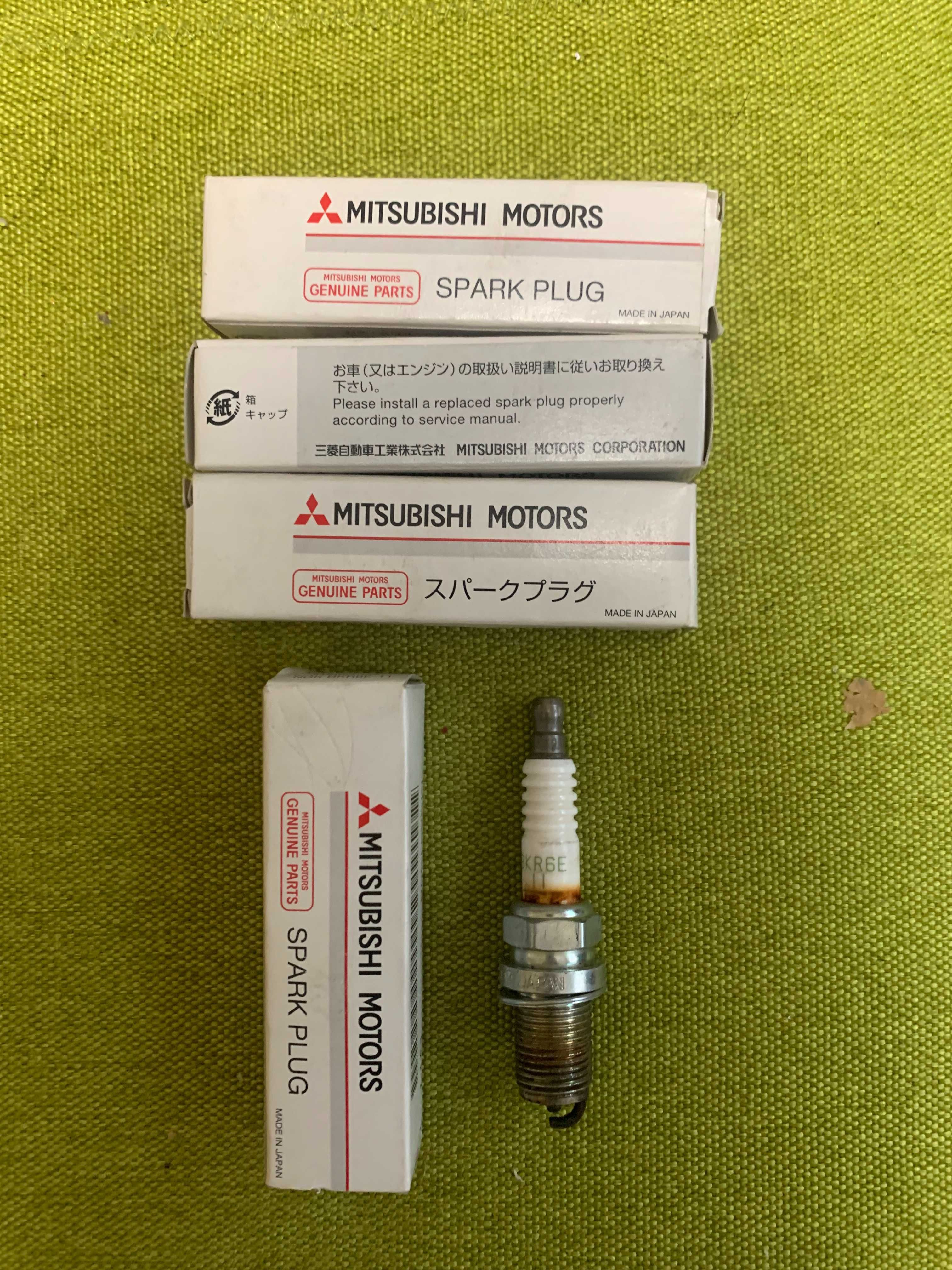 Свеча зажигания автомобильная MS851358 NGK . MITSUBISHI MOTORS.