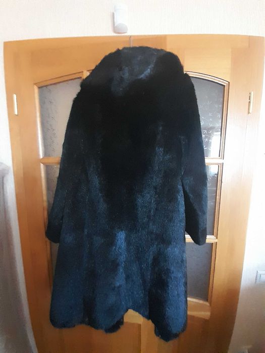Шуба норкова довга  54 розмір