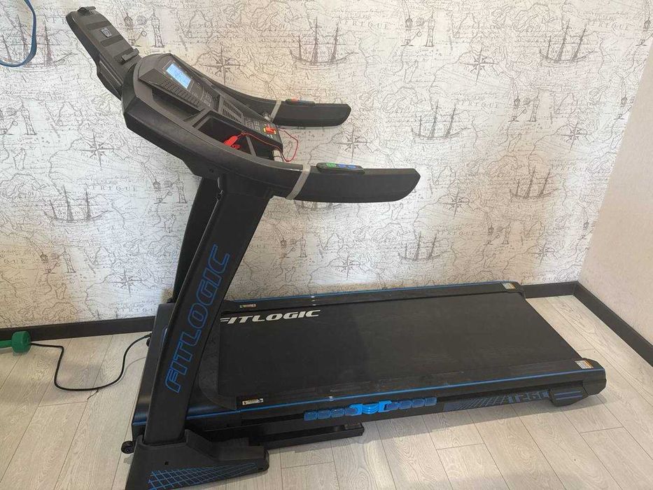 Бігова доріжка електрична FitLogic T26C