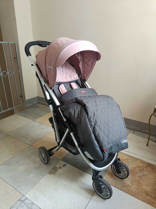 Прогулянкова коляска CARRELLO Gloria