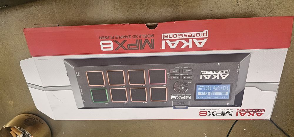 Akai MPX8 programador efeitos