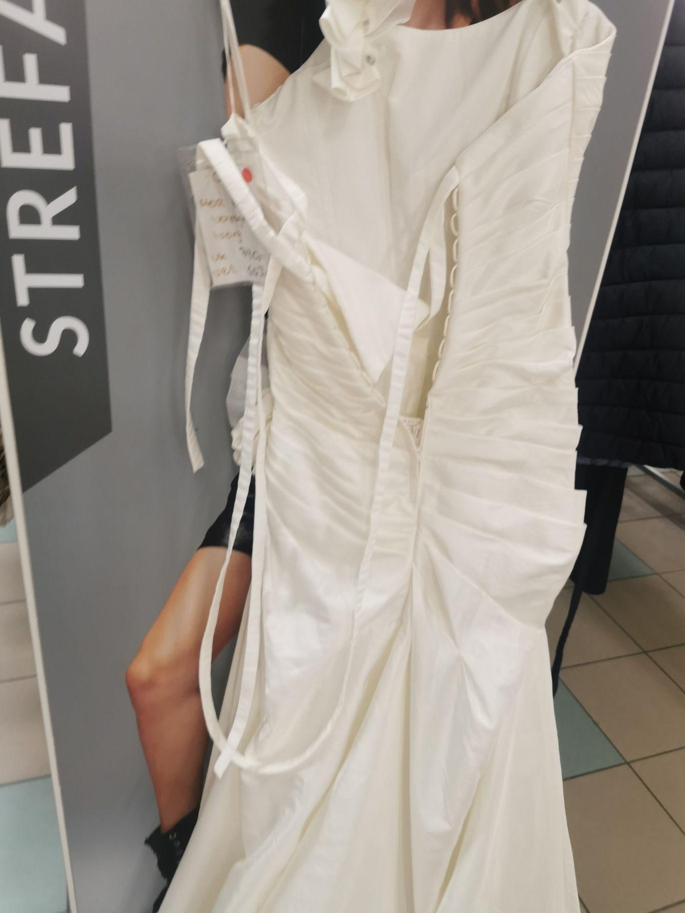Excluzywna suknia biała na ślub i wieczorowa jak nowa Okazja