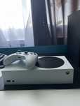 Xbox series s+oryginalny pad z akumulatorkiem Stan Idealny