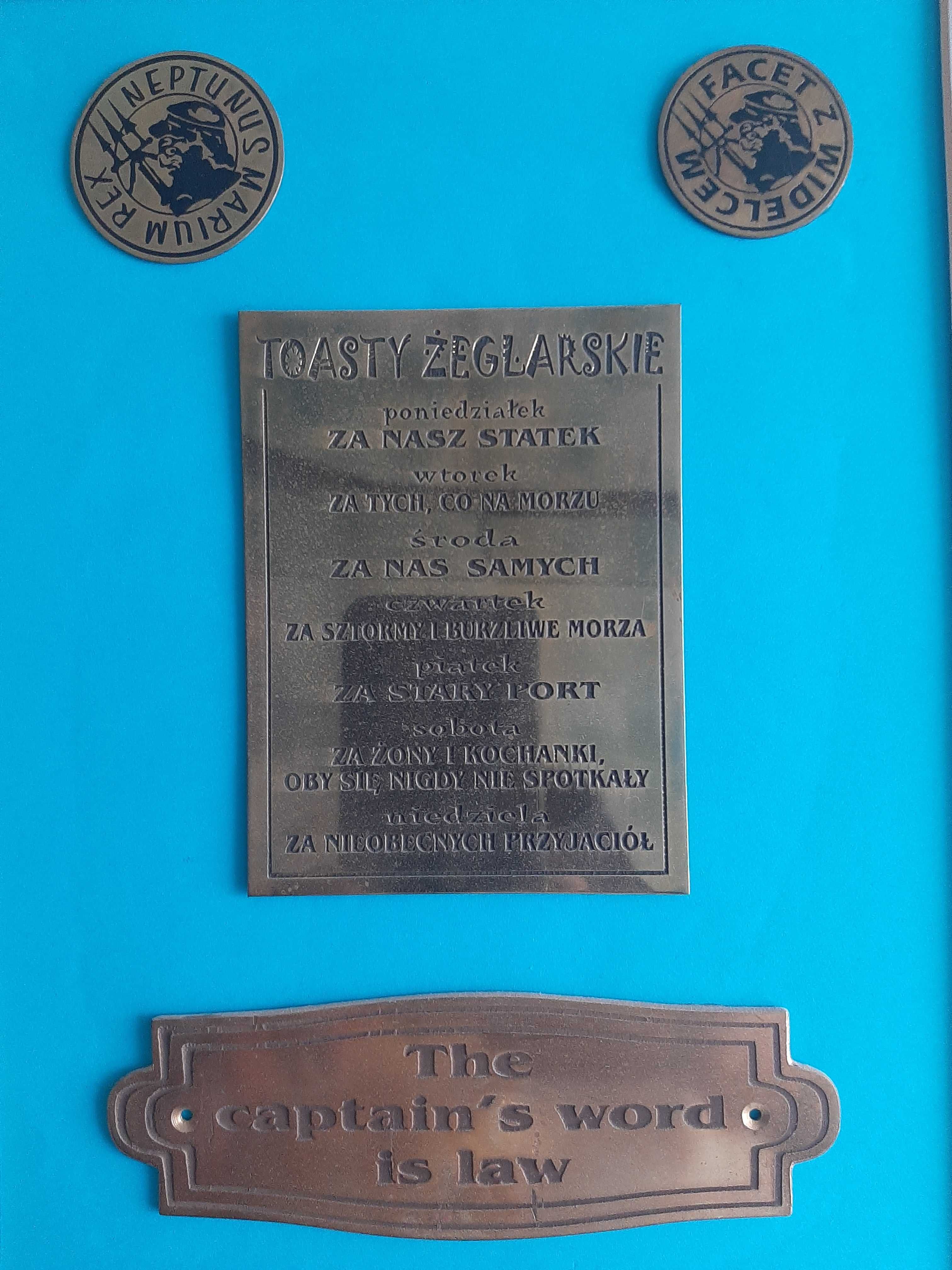 na jacht "toasty żeglarskie", "słowo kapitana jest prawem"..