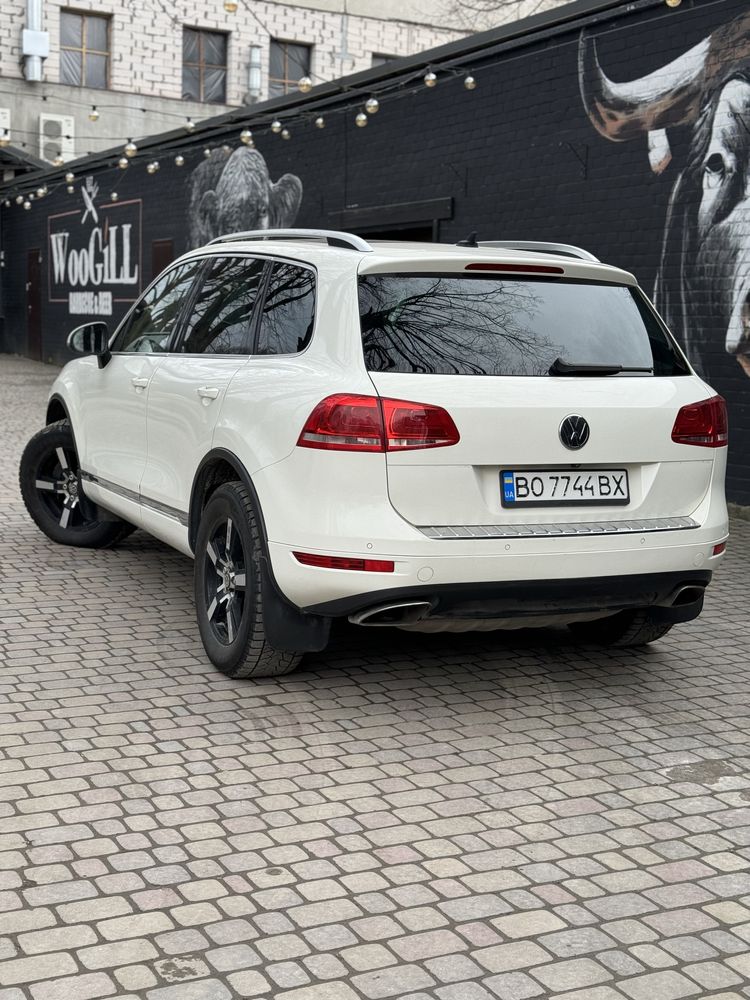 Volkswagen Touareg Exlusive 2011 за 22500$