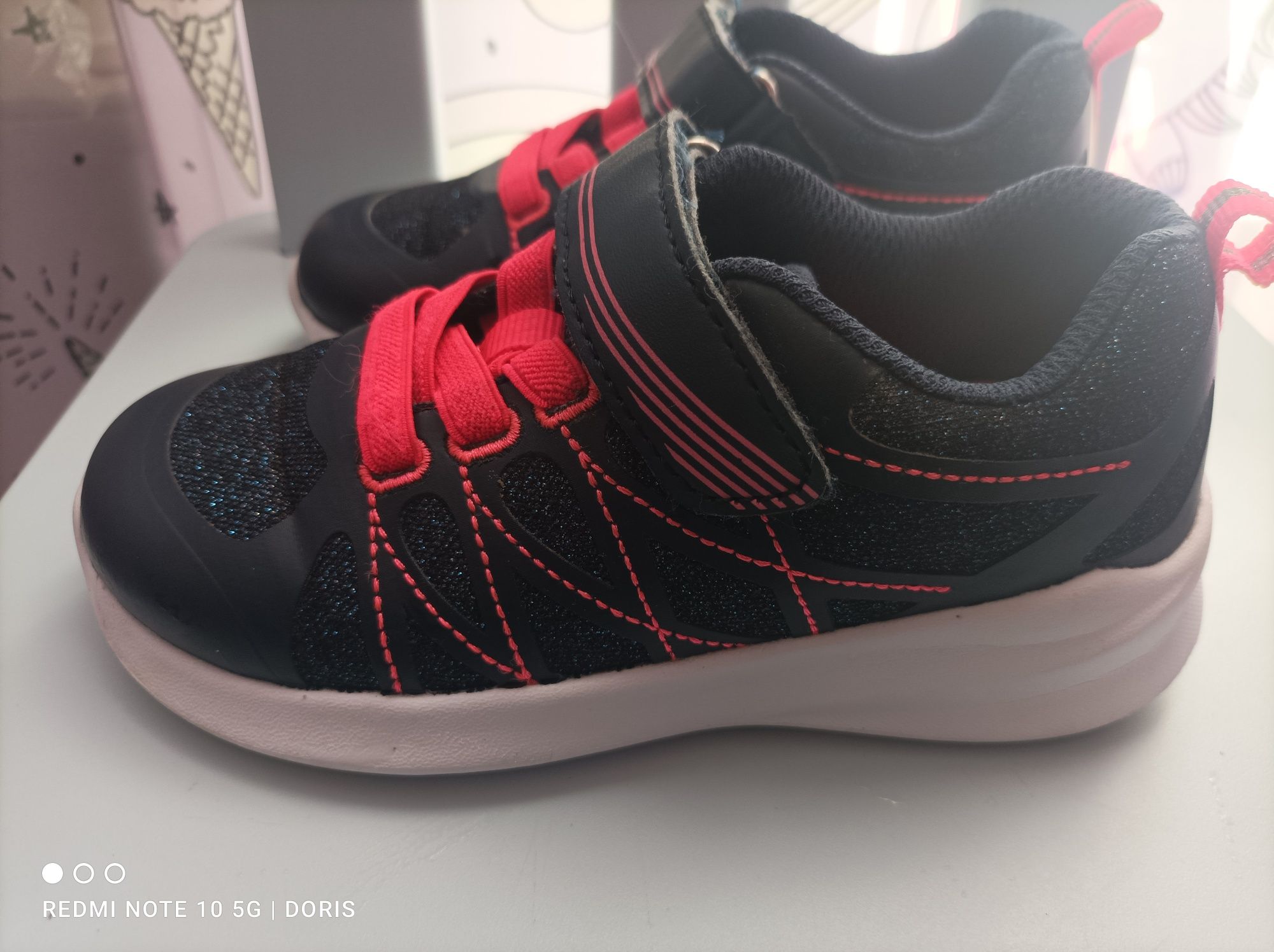 Buty sportowe, adidasy cool club roz 26 ( max 17 cm) granat brokat