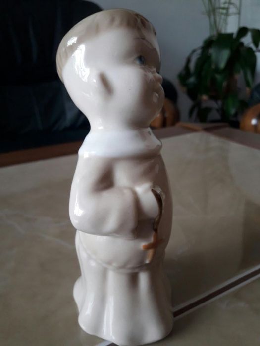 Figurka porcelanowa - mnich
