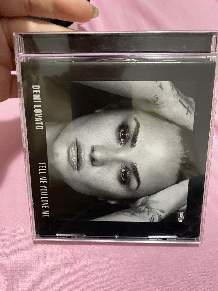 CD Demi Lovato Tell me you love me