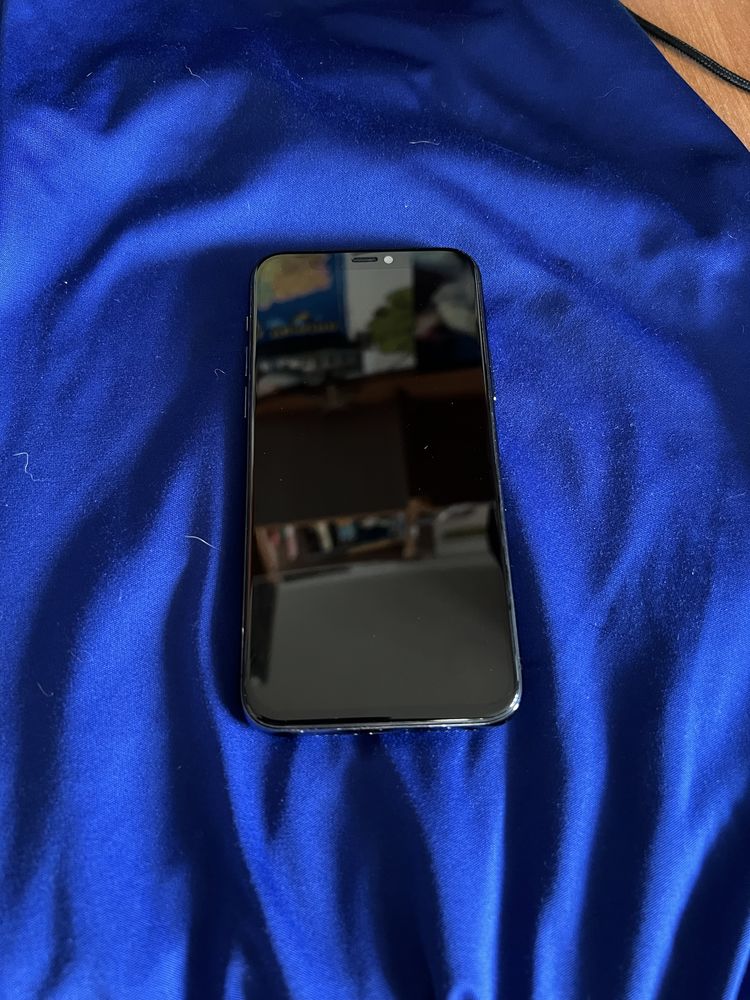 iPhone 11 Pro 64GB — отличный рабочий вариант с нюансами