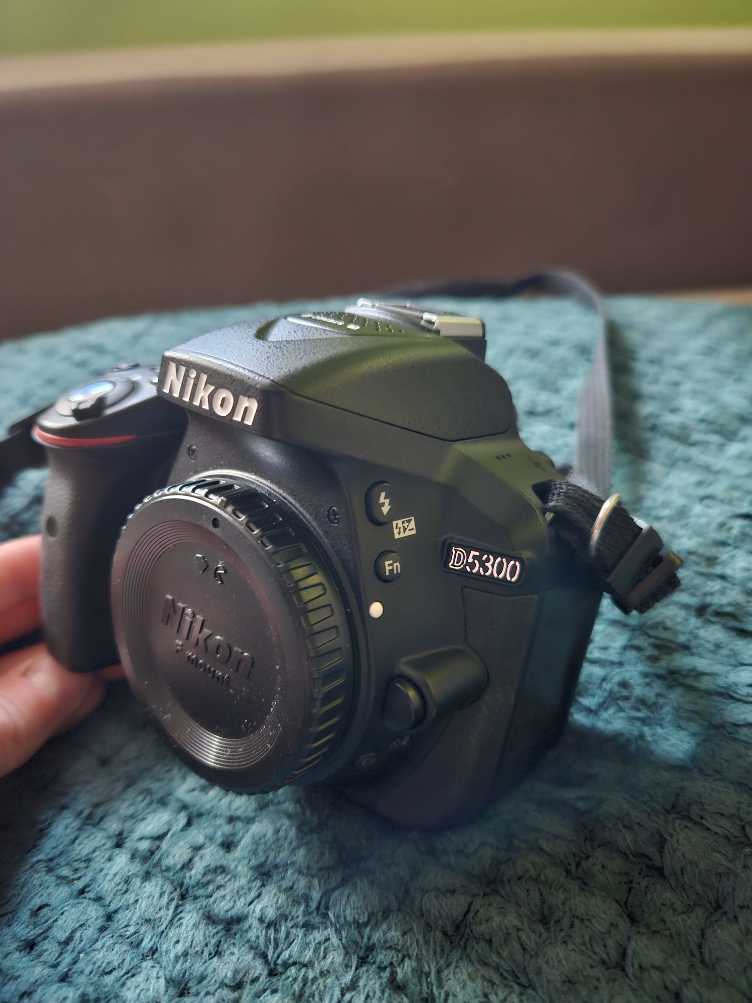 Nikon d5300 z obiektywem 18-55