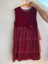 Vestido bordeaux para menina