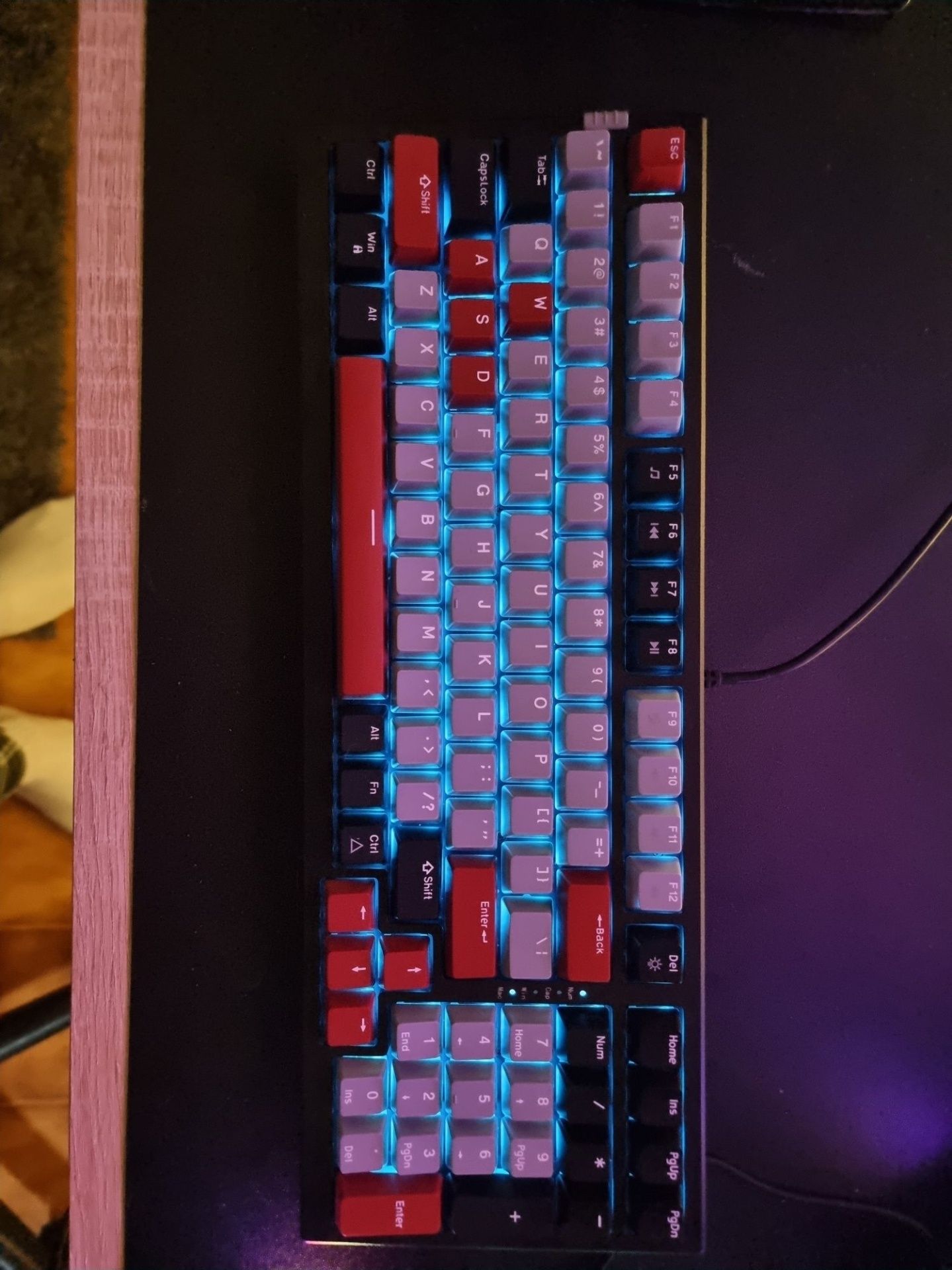 Teclado mecânico novo