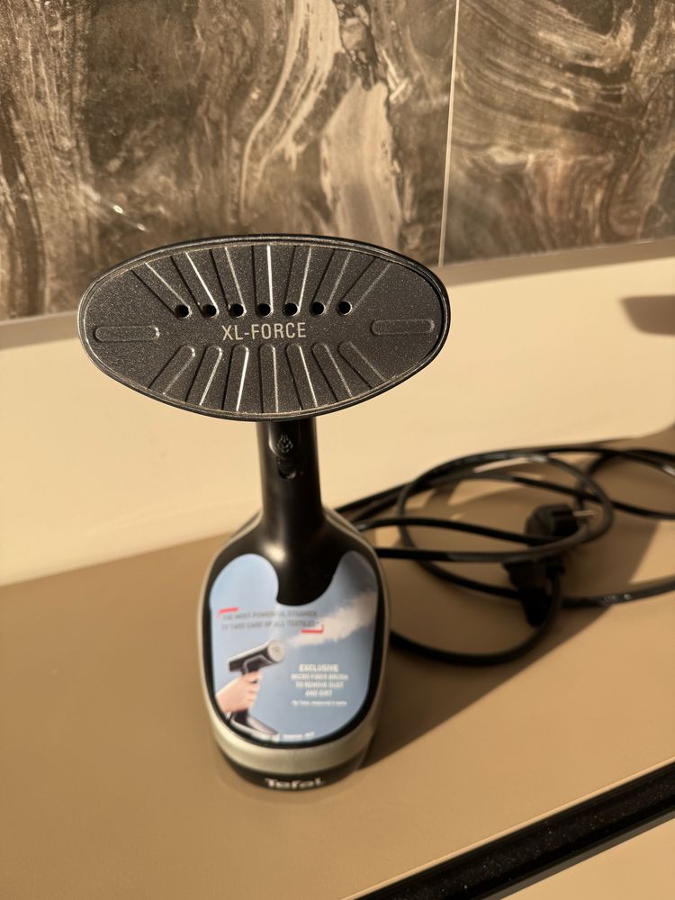 Отпариватель Tefal ACCESS STEAM FORCE