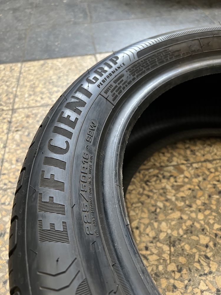 Pneus semi-novos 225/50R16