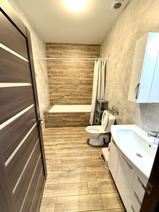 Довгострокова аренда затишного будинку - с.Братське