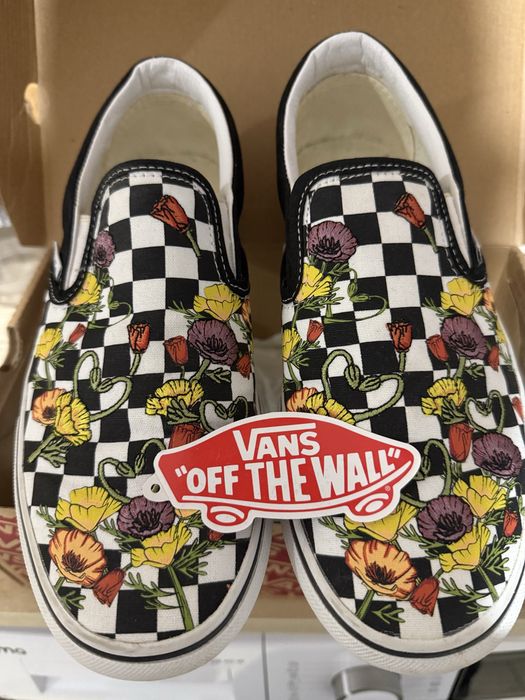 Vans só com um dia de uso .