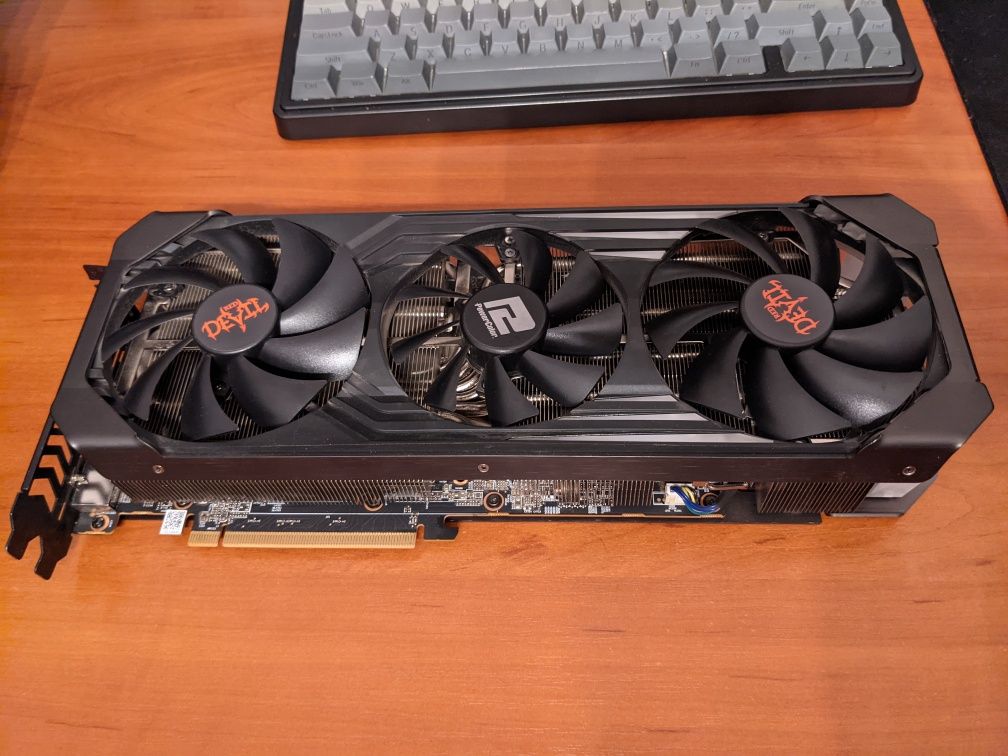 Видеокарта PowerColor RX6700XT Red Devil 12 Gb (топовое исполнение)