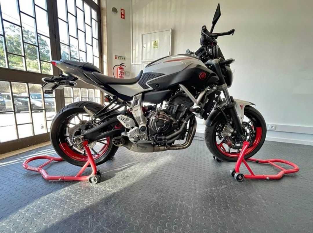 Yamaha MT-07 55KW Akrapovic