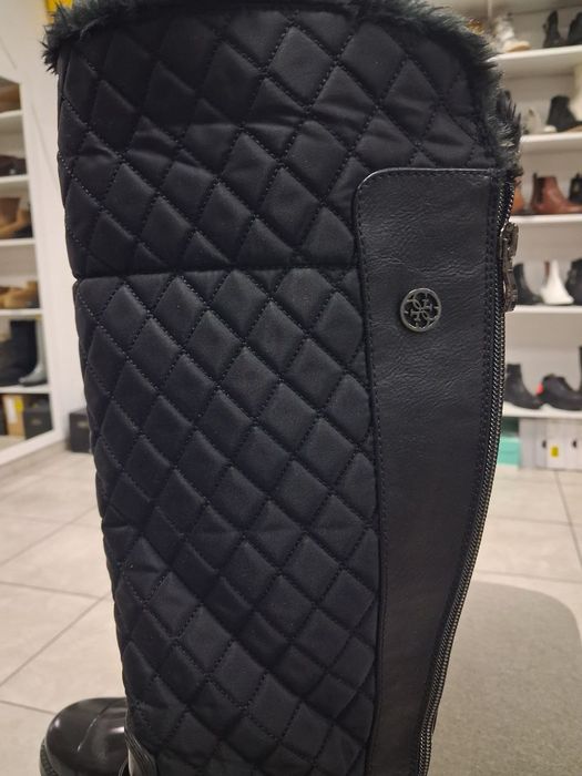Утелені гумові чоботи Guess