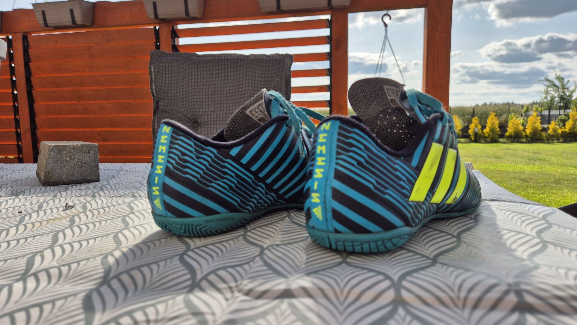 Halówki Adidas rozmiar 40 i 2/3