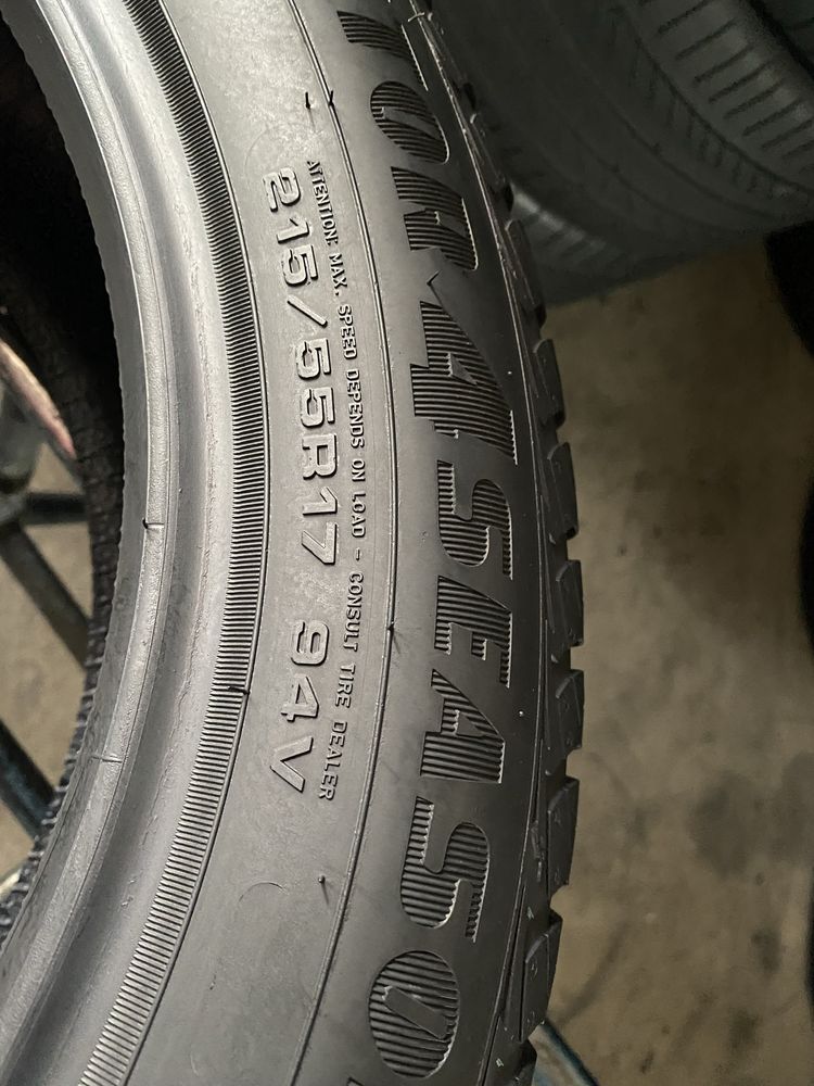 Шини 215/55/17 - 4шт Goodyear Vector4Seasons