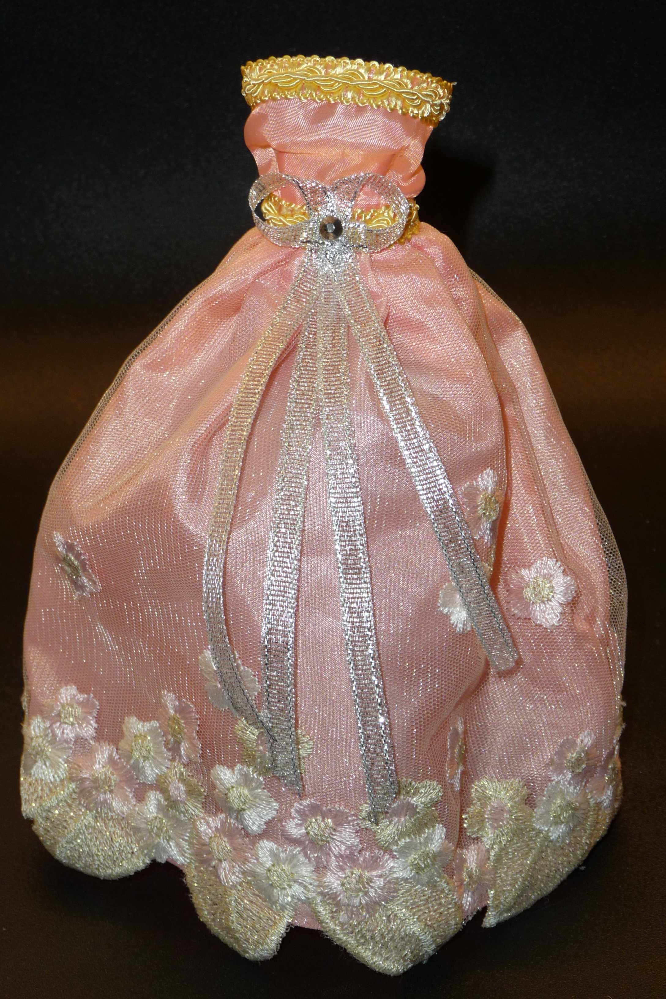 Sukienka balowa dla lalki Barbie