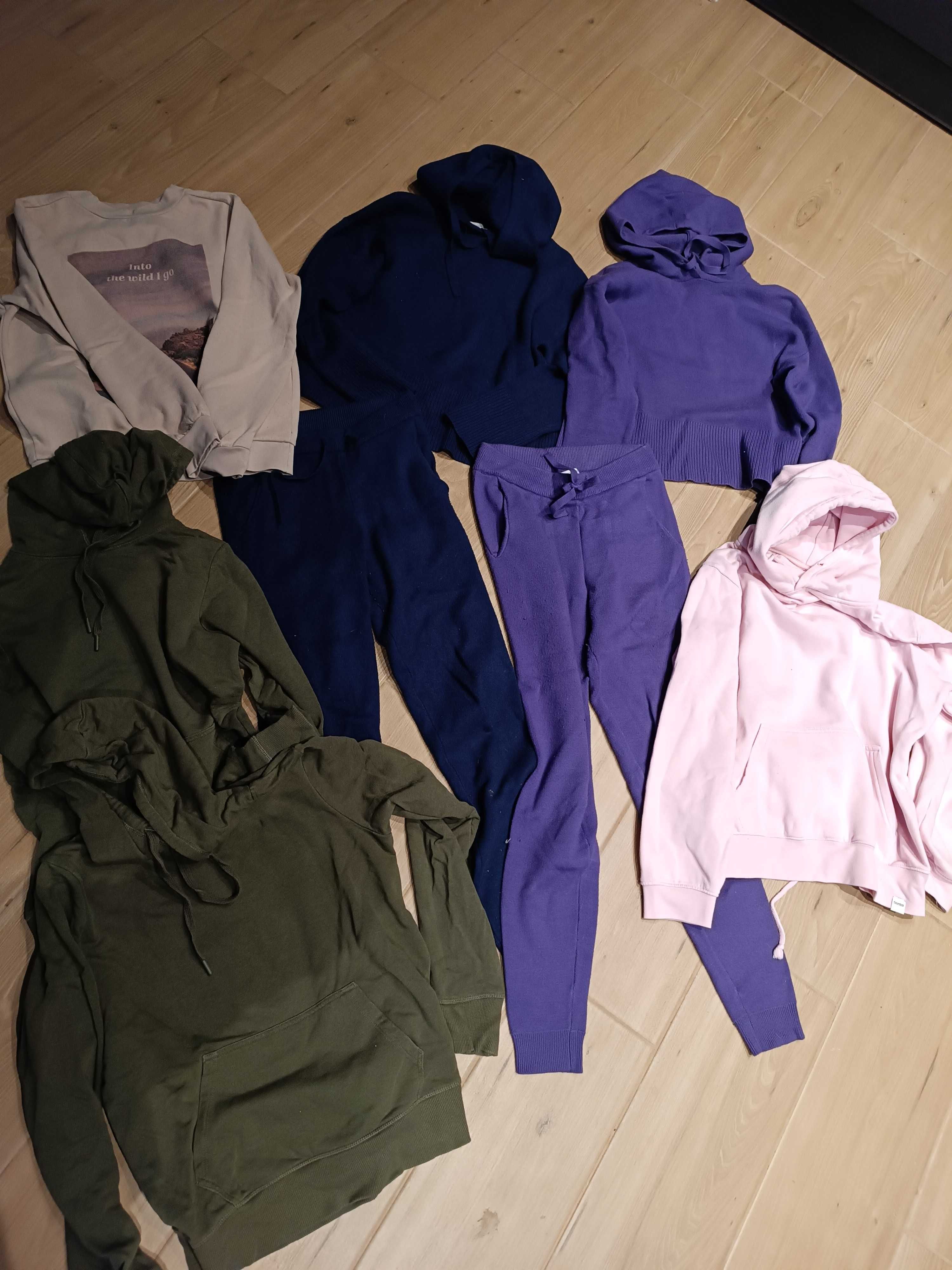 Dresy swetrowe i bluzy rozmiar S