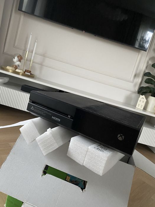 Xbox One 500Gb + Kinect + 15 gier