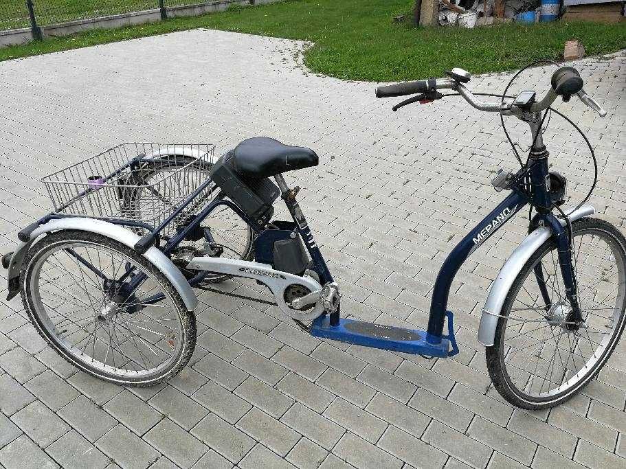 Rower trzykołowy z napędem elektrycznym