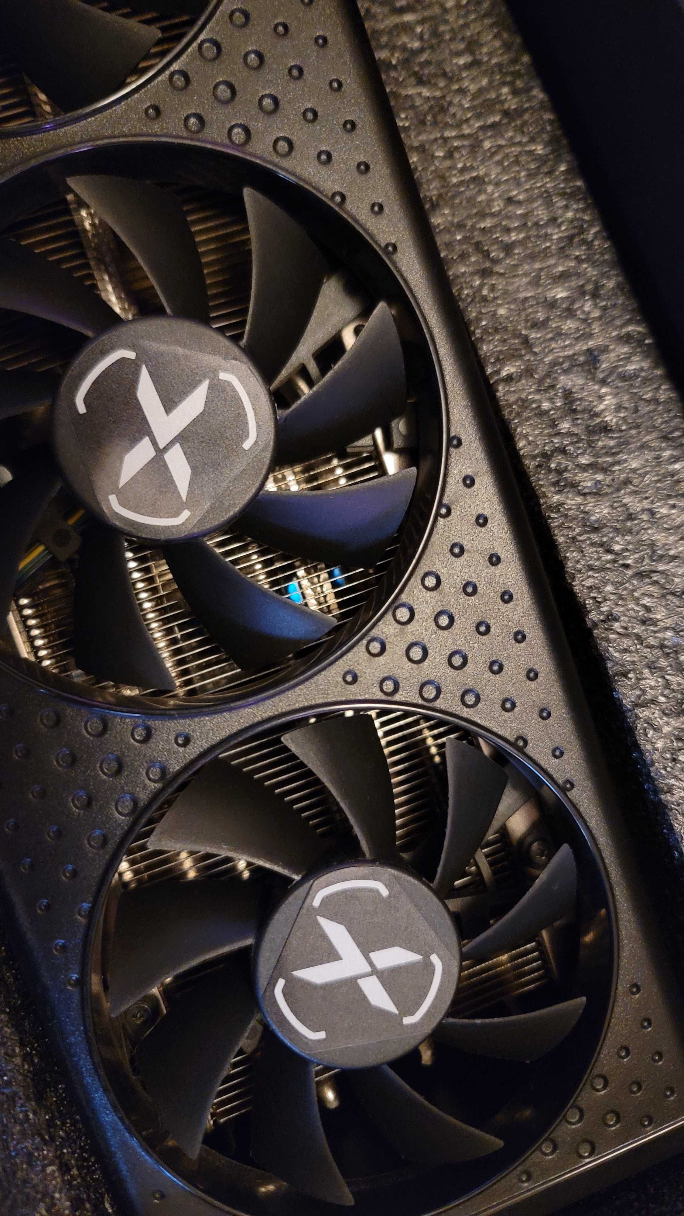 XFX 6600 XT gráfica AMD como nova