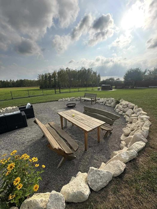 Domek Roztocze - szczelnie ogrodzony. Ognisko. Jacuzzi - Balia. Sauna.
